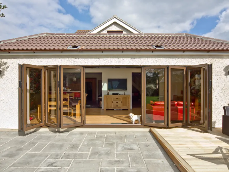 Bifold Walworth