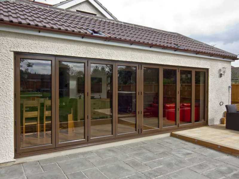 Bifold Walworth