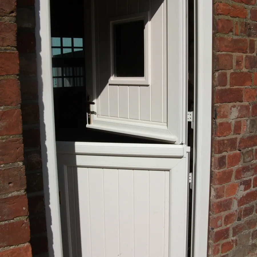 Stable Walworth