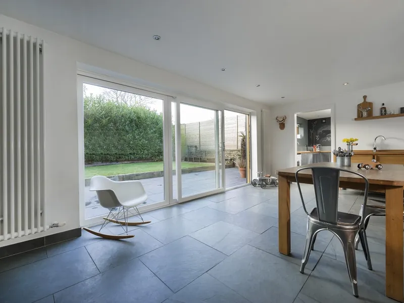 Sliding Windows Walworth